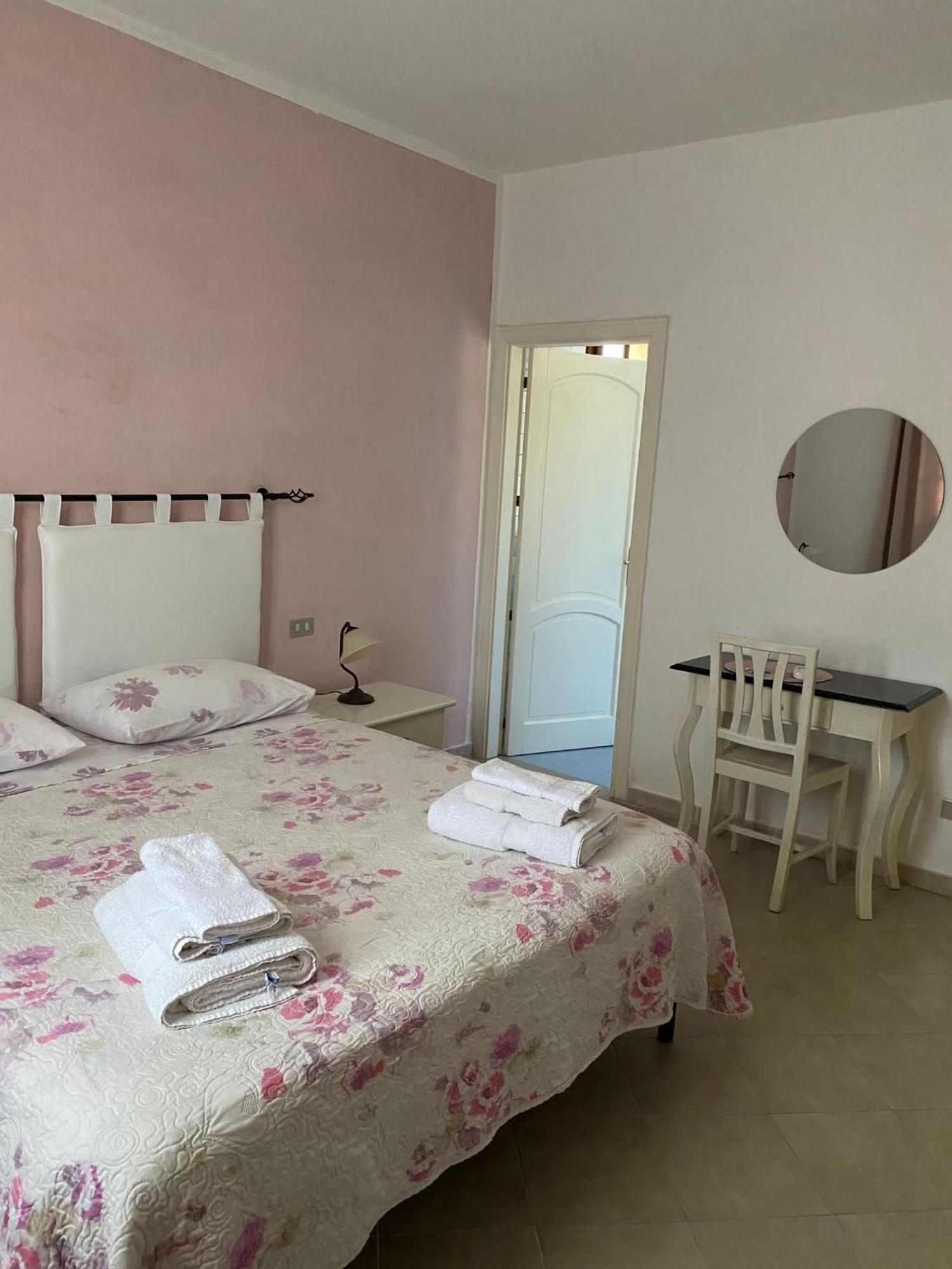 La Villetta San Teodoro  Buitenkant foto